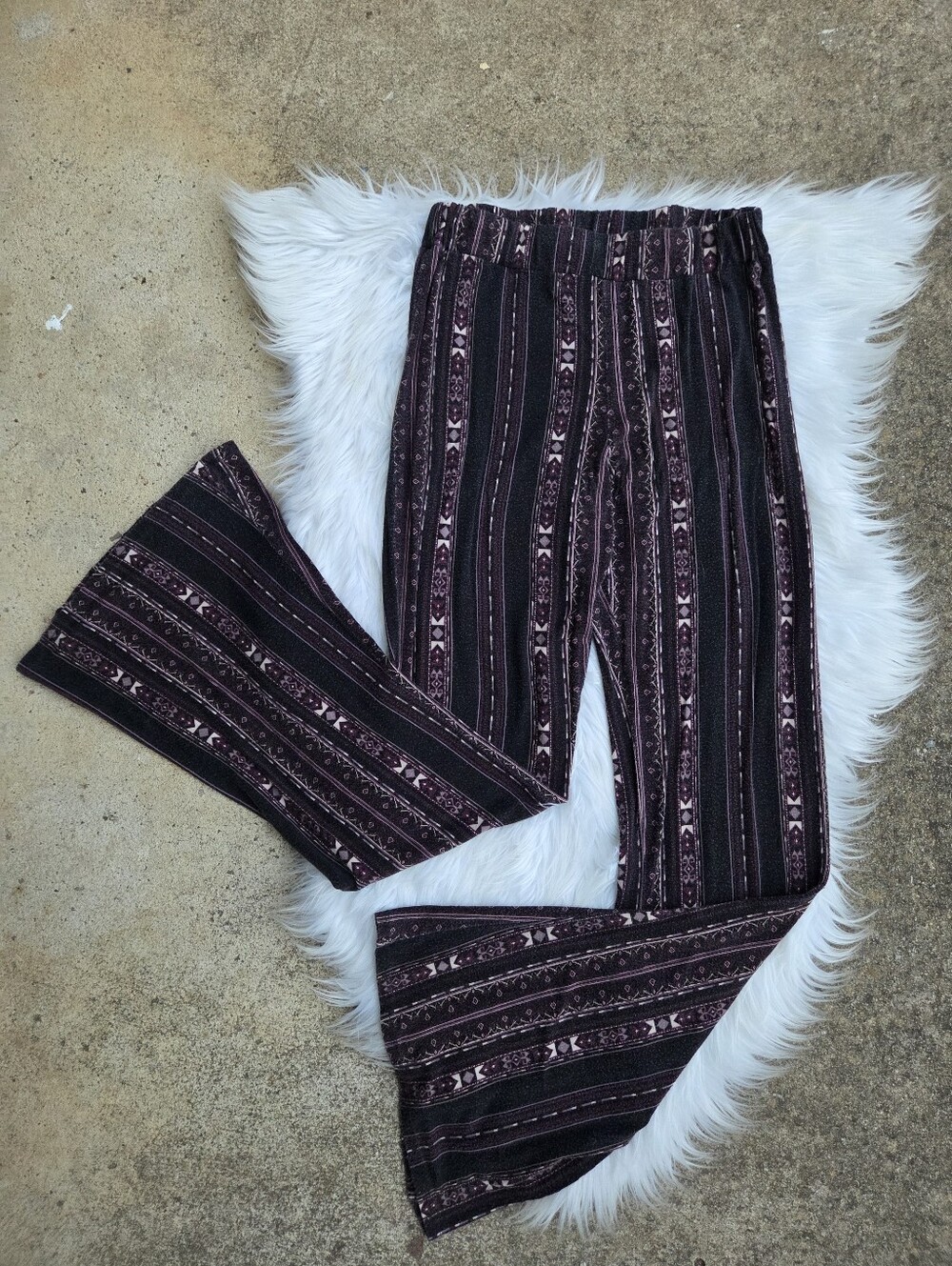 Charlotte Russe - Bohemian Stripe Wide - Leg Pants - Black & Mauve